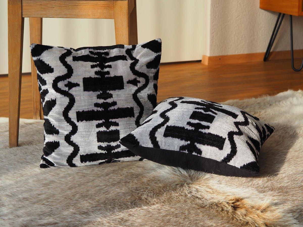 Dangara Silk Velvet Cushion Cover