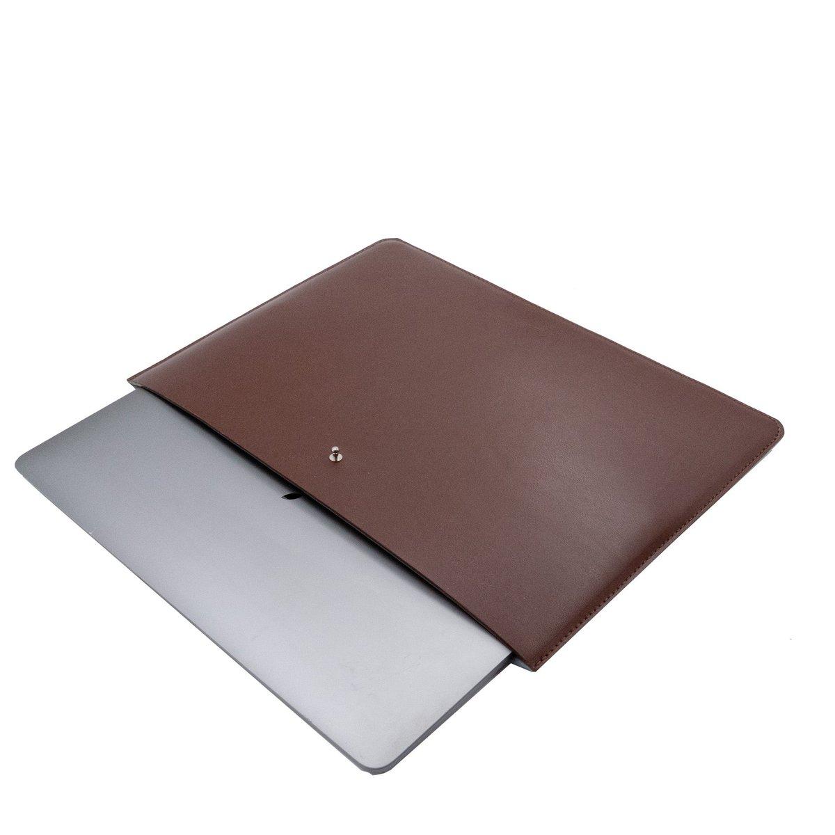 Laptop Sleeve with Closure Tab