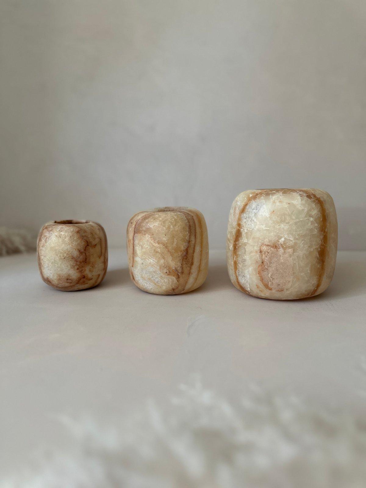 Alabaster Round Brown