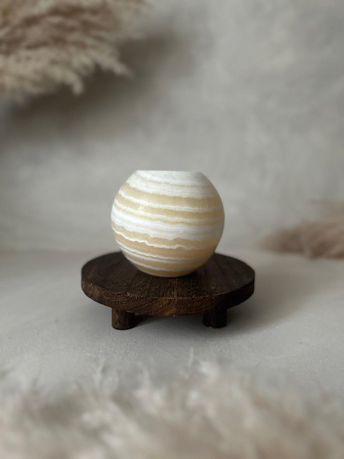 Alabaster | Naima