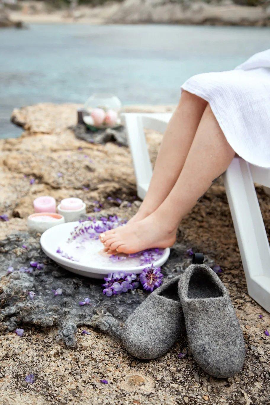 Felted Wool Clogs Grey Apis