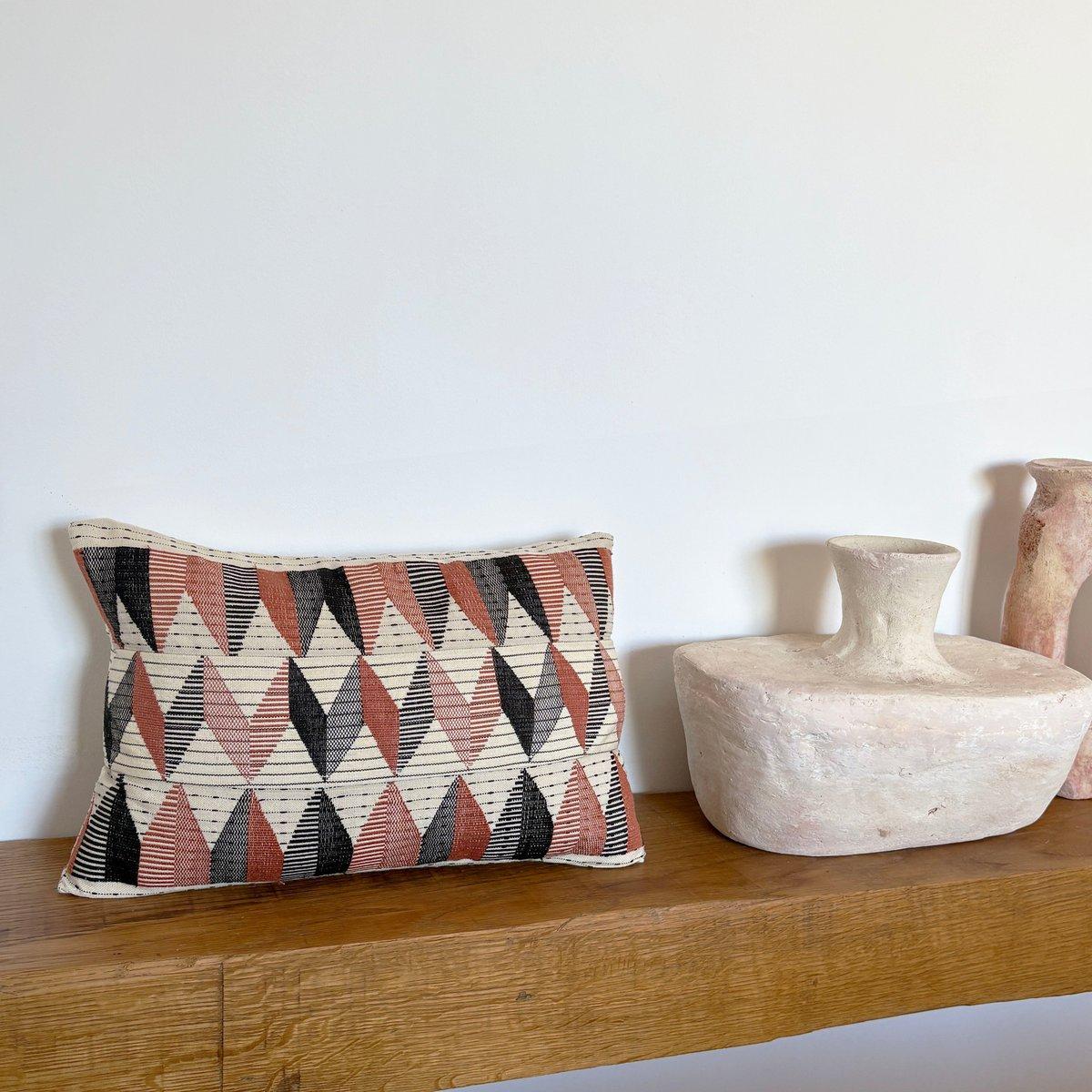 Niata Woven Cushion 50×30 cm