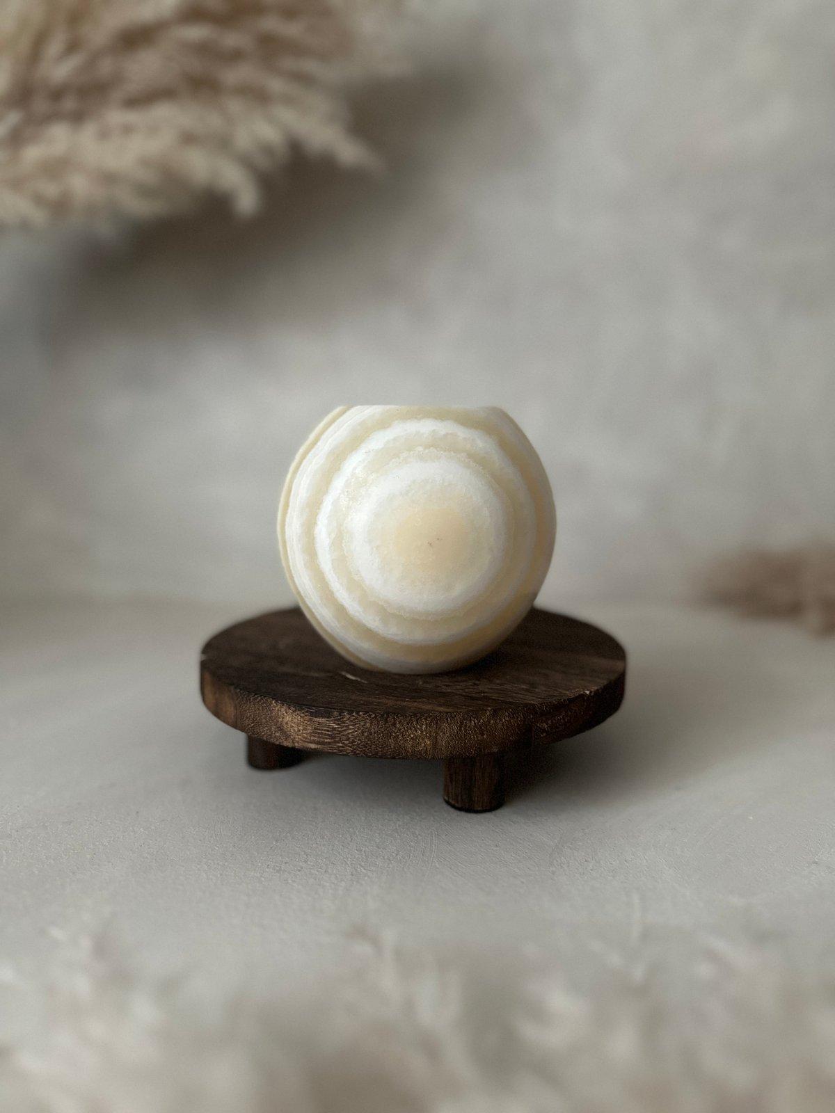 Alabaster | Sol