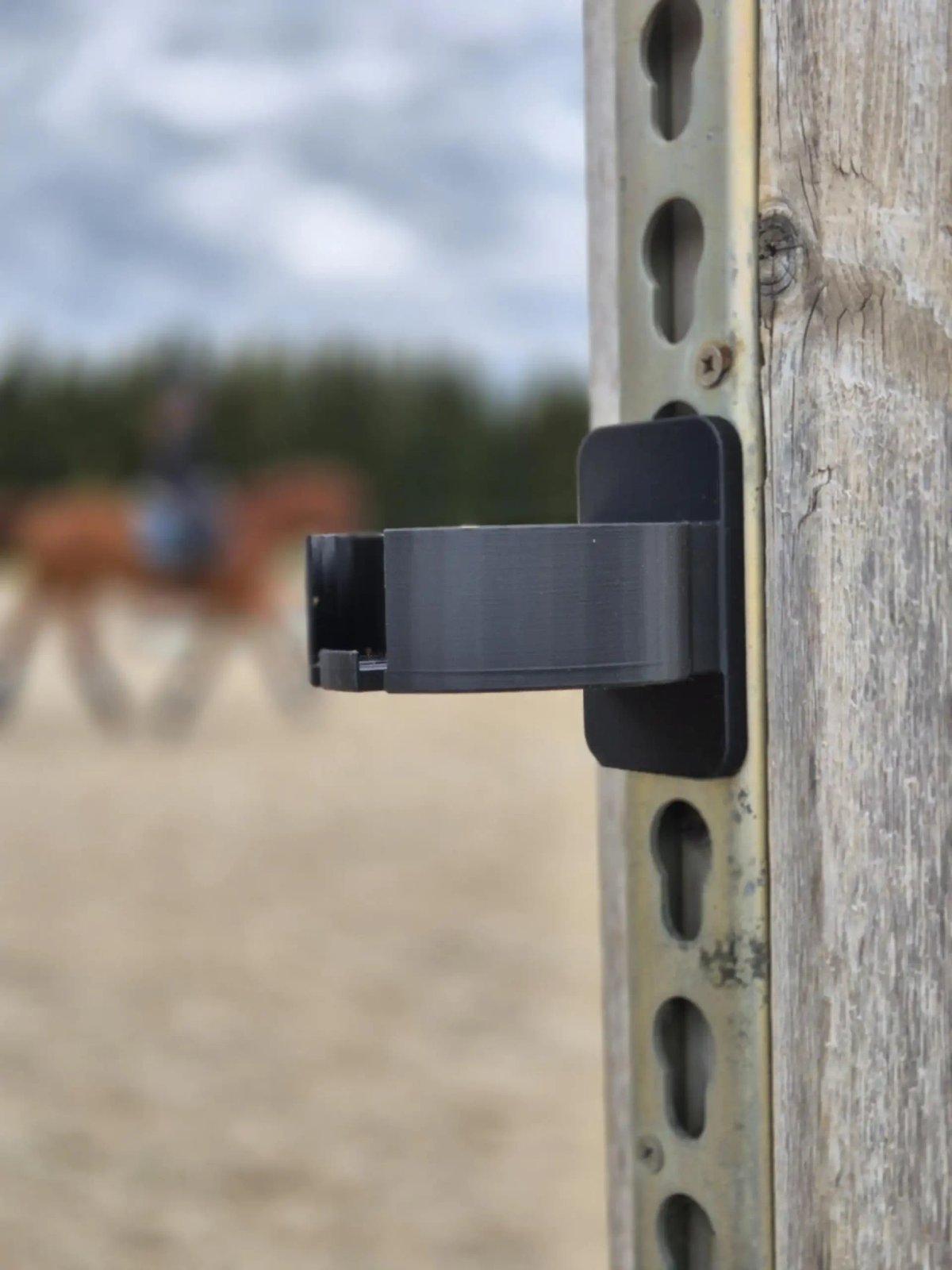 Equestrian Cup Holder for Showjumping standards - 3D Printed Drink Caddy Stable & Arena Use