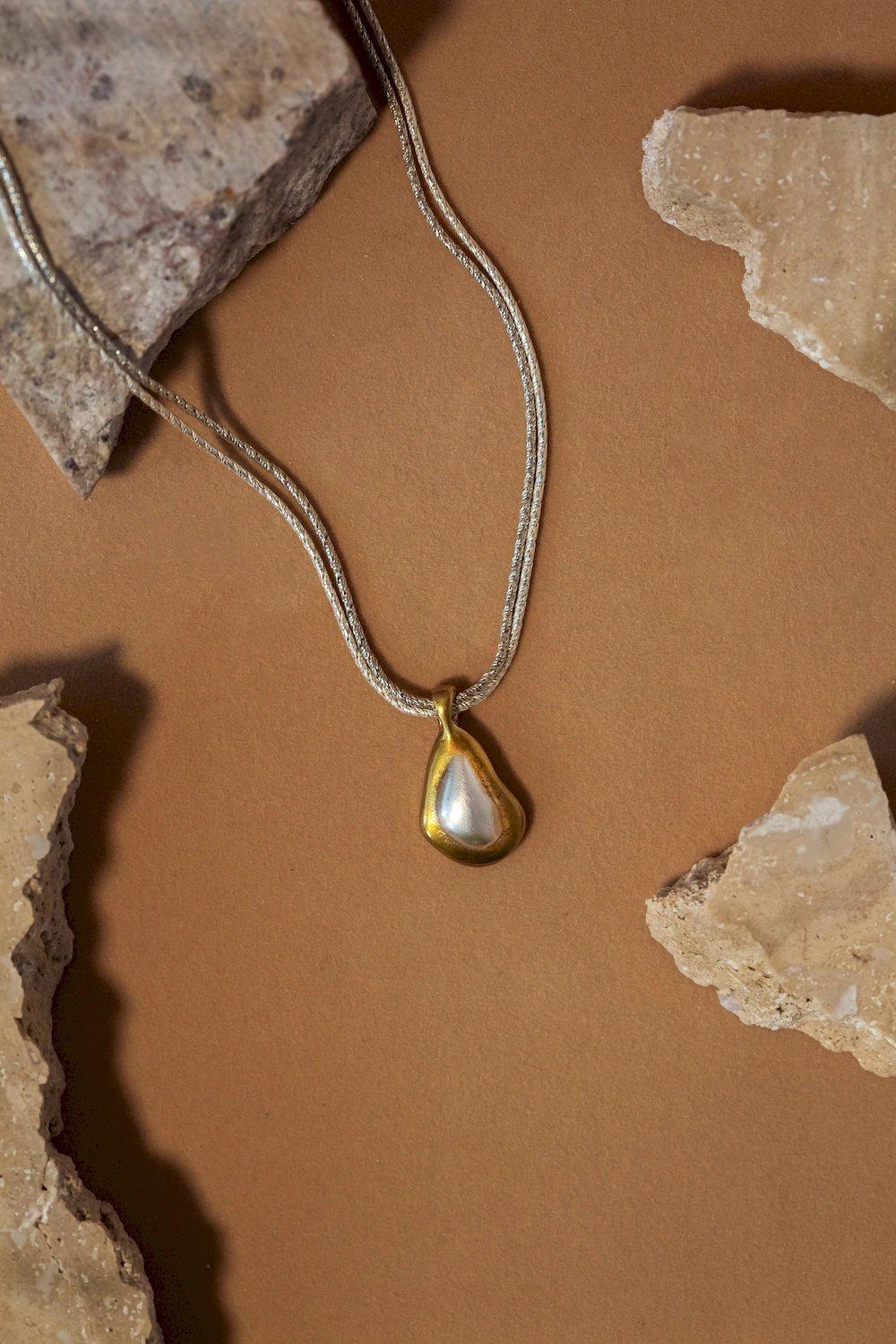 Linda Pendant