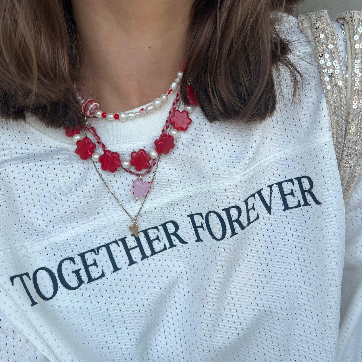 Oria Necklace Red