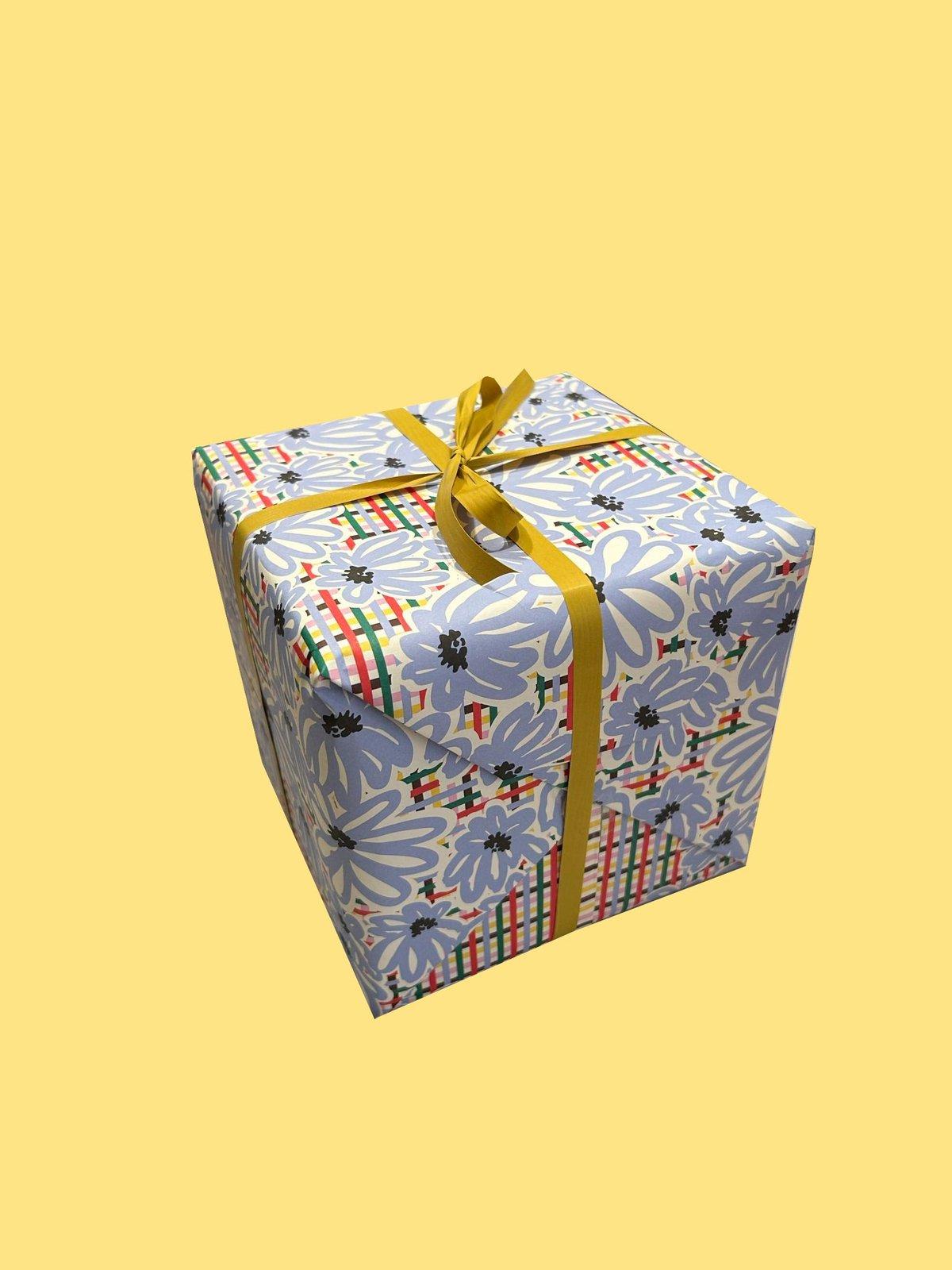 10x Wrapping Paper Blue Daisies
