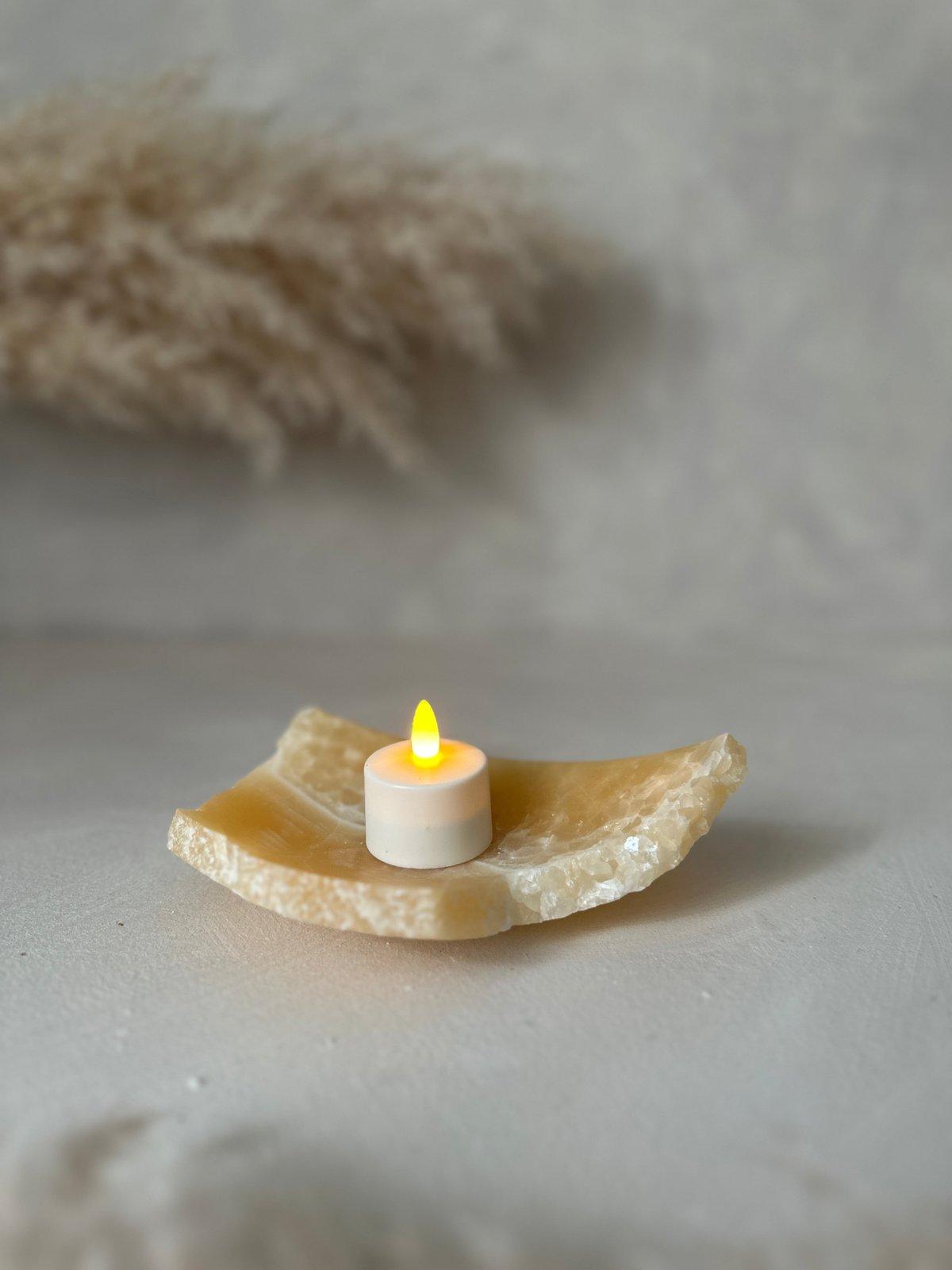 Alabaster Raw Medium 6